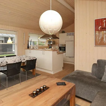 Lakeview Retreat In Dagelokke - By Traum