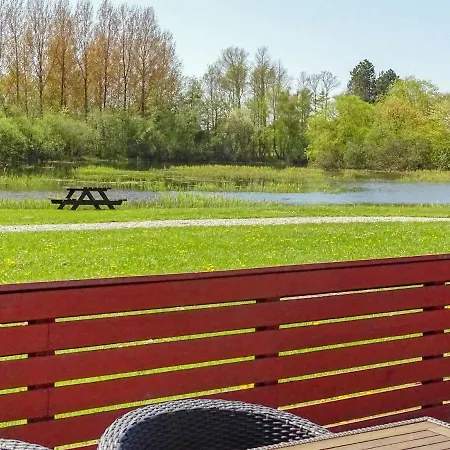 Дом отдыха Lakeview Retreat In Dagelokke - By Traum